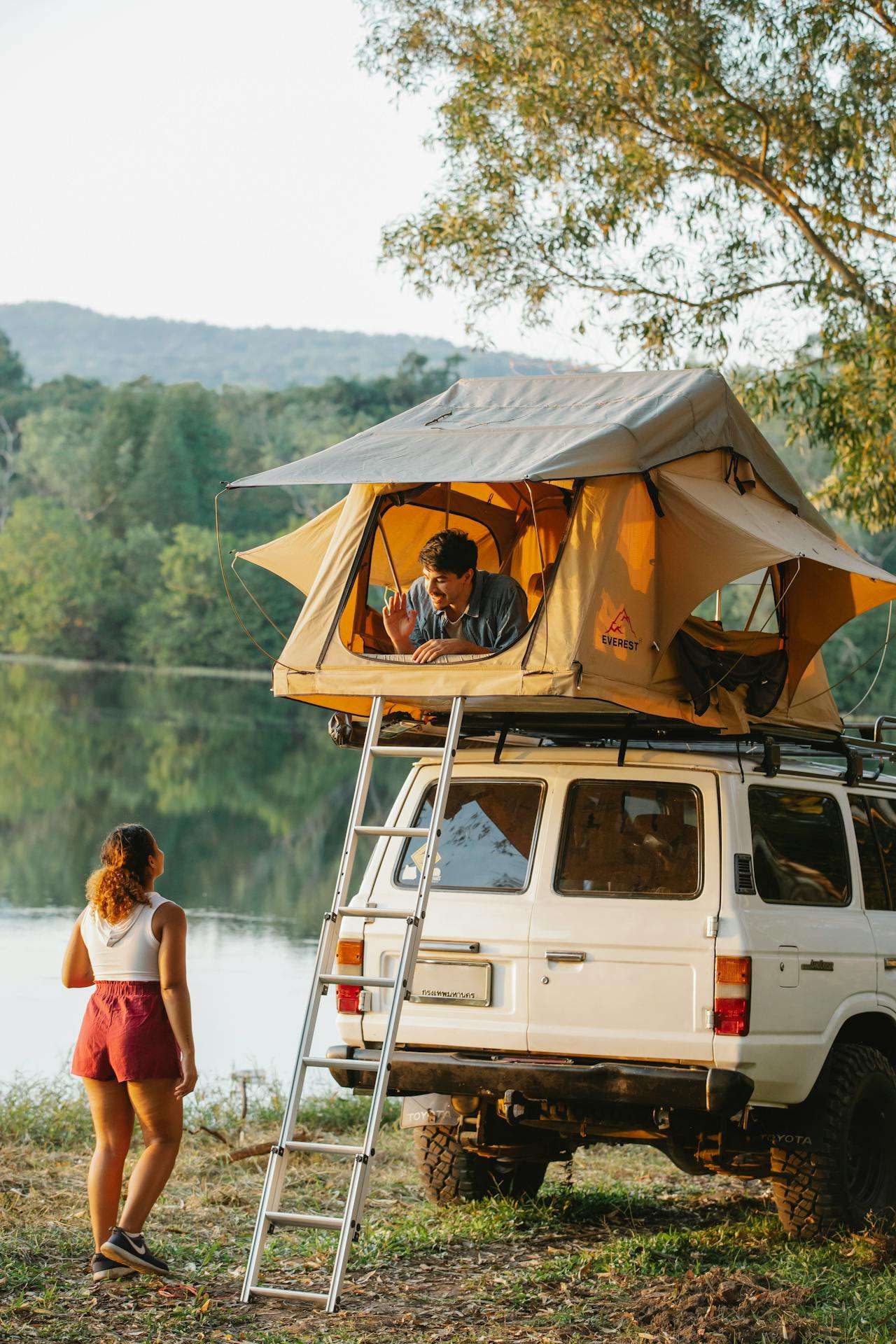 Romantic camping ideas for couples