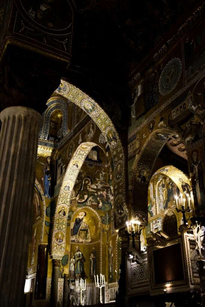 Arches inside the Cappella Palatina Chapel