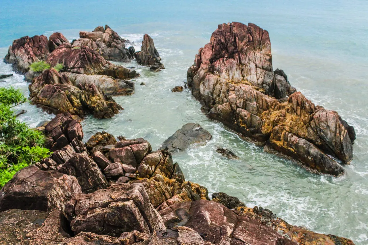 14 Best Islands in Thailand You Must Visit in 2025